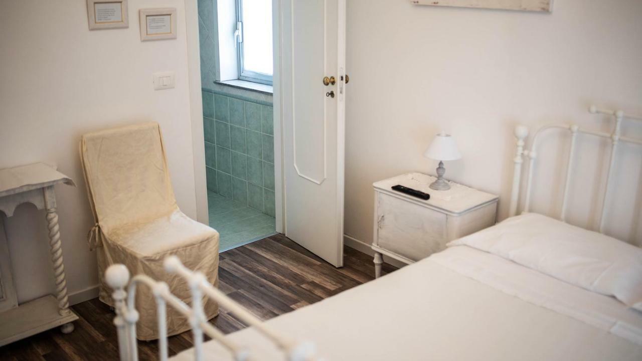 B&B Liola Патти Экстерьер фото