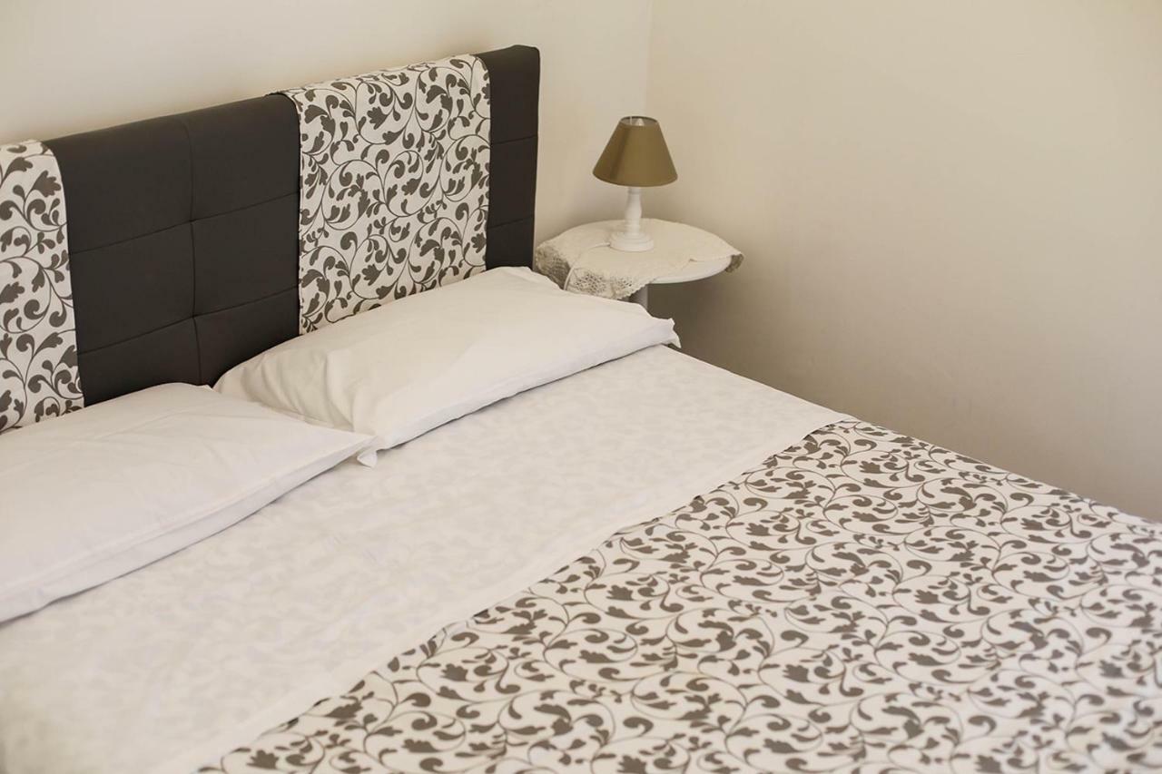 B&B Liola Патти Экстерьер фото